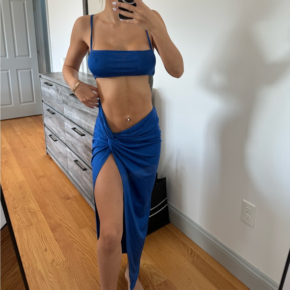 Two piece skirt set